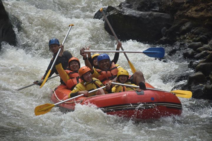 Rafting Puncak Bogor