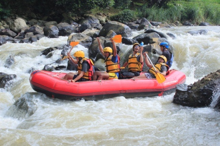 Rekomendasi Tempat Rafting di Puncak Bogor paling paforit dan Tempat Rafting Puncak Bogor paling murah di tahun 2025