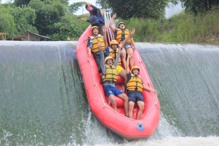 Rekomendasi Tempat Rafting di Puncak Bogor paling paforit dan Tempat Rafting Puncak Bogor paling murah di tahun 2025