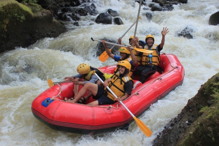 Rekomendasi Tempat Rafting di Puncak Bogor paling paforit dan Tempat Rafting Puncak Bogor paling murah di tahun 2025