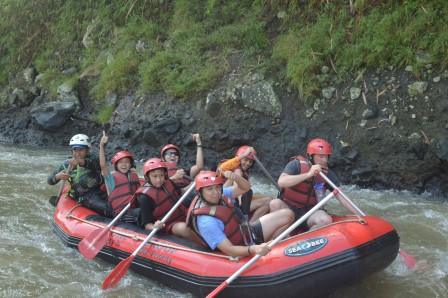 Paket Rafting dan Paintball